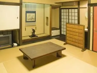 Hotel Yadoya Nishijinso Kyōto 3*,