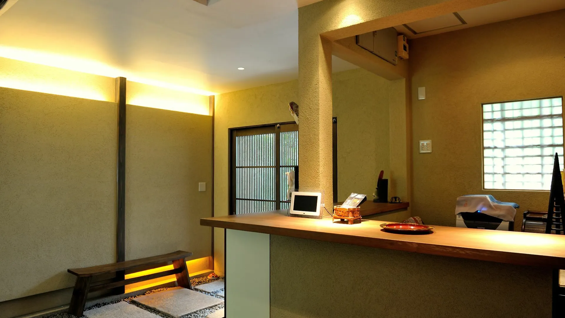 Hotel Yadoya Nishijinso Kyōto Ryokan